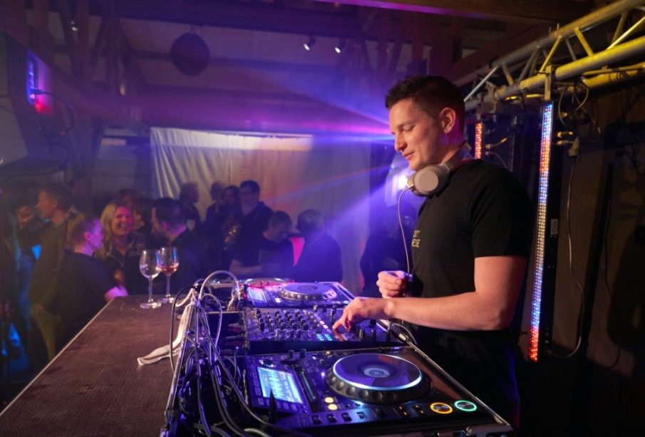 Why a Skilled Corporate Event DJ is Paramount for a Successful Event